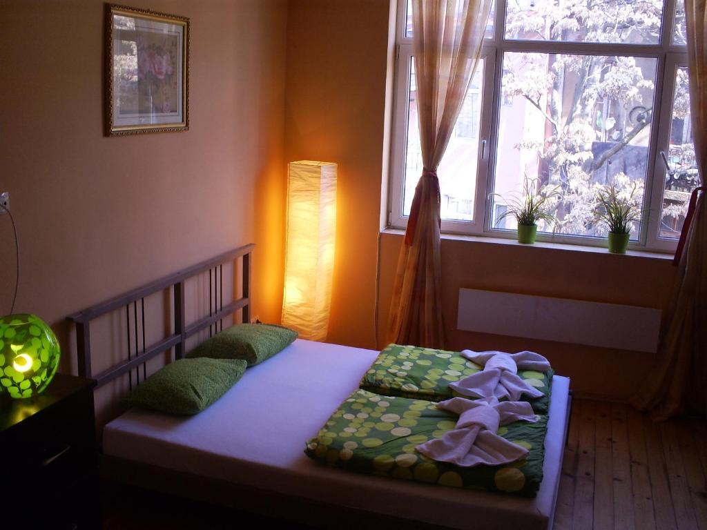 Elegance On A Budget - Rooms For Rent In Sofia Center Номер фото