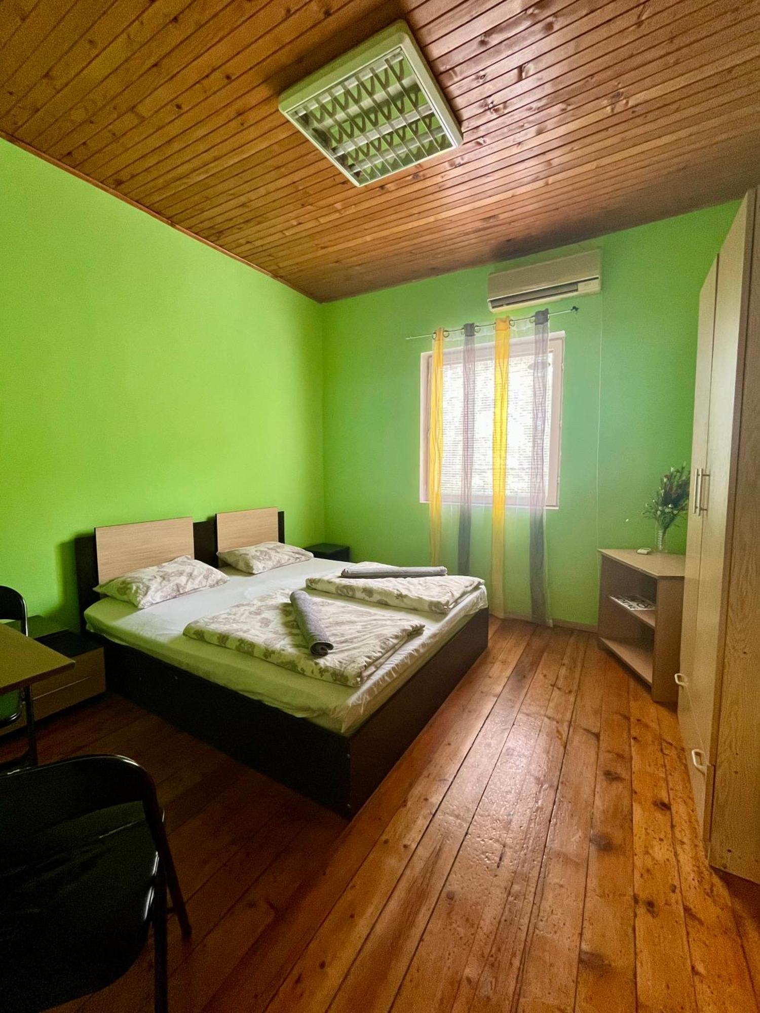Elegance On A Budget - Rooms For Rent In Sofia Center Экстерьер фото