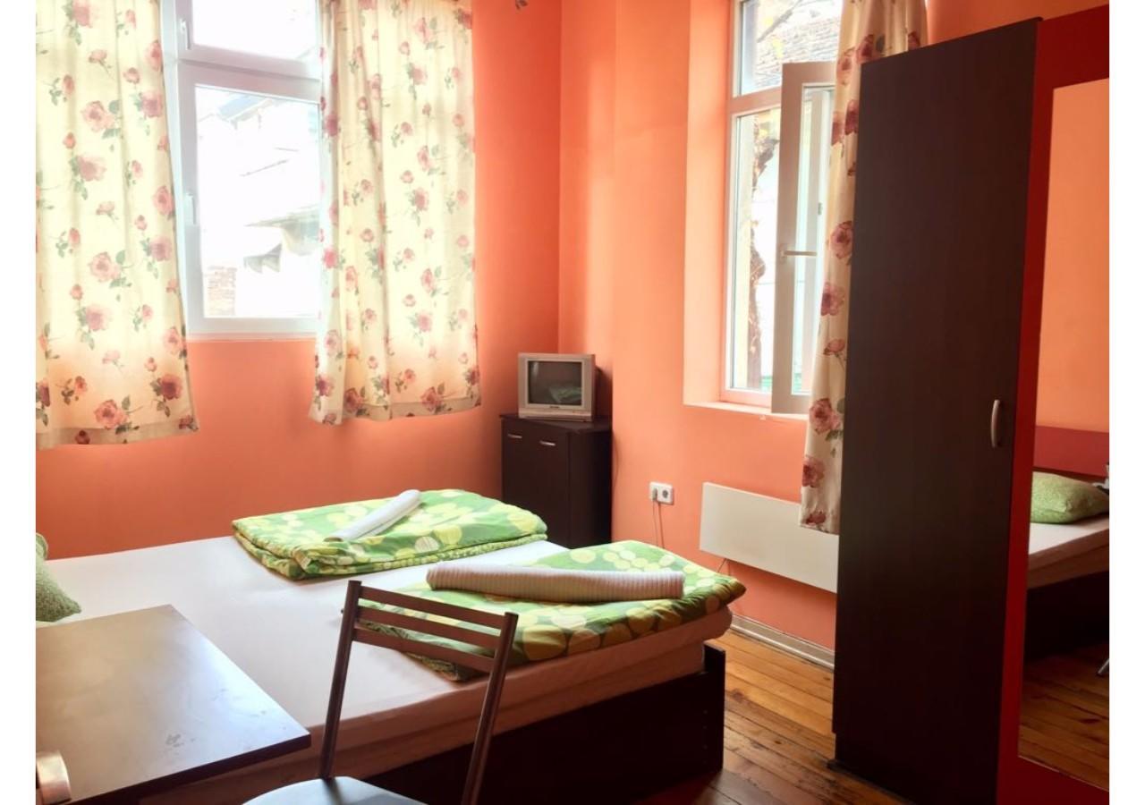 Elegance On A Budget - Rooms For Rent In Sofia Center Экстерьер фото