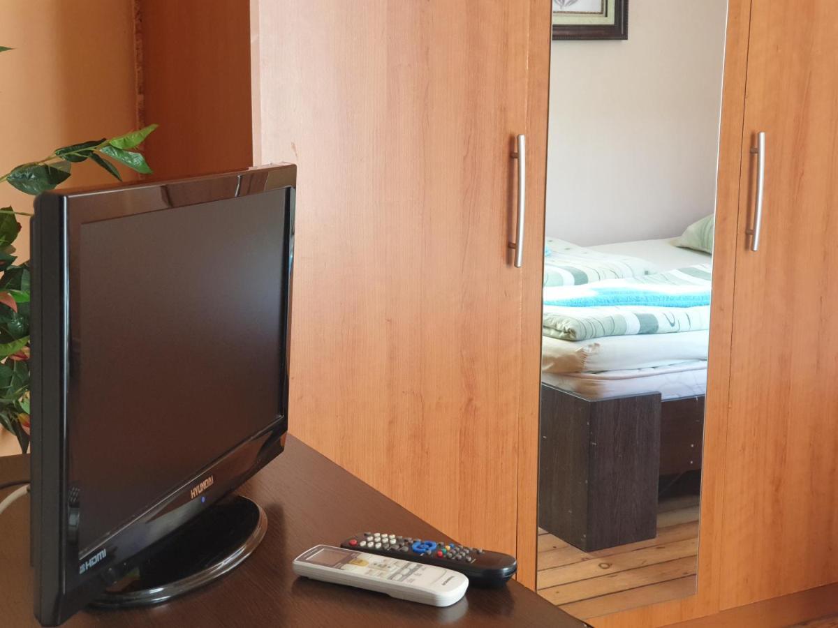 Elegance On A Budget - Rooms For Rent In Sofia Center Экстерьер фото